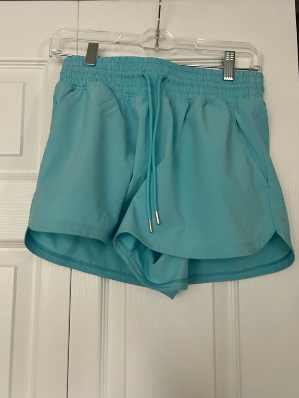 Abercrombie & Fitch YPB motionTEK high rise lined workout short
